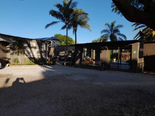 Bush Pillow Guest House Otjiwarongo Eksteriør bilde