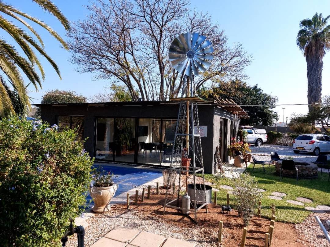 Bush Pillow Guest House Otjiwarongo Eksteriør bilde