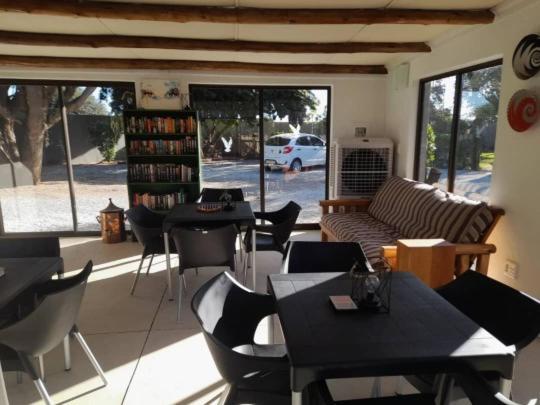 Bush Pillow Guest House Otjiwarongo Eksteriør bilde