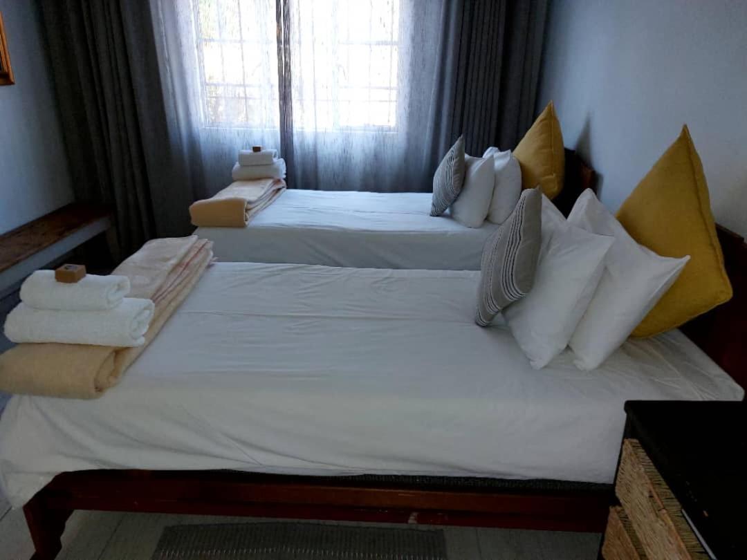 Bush Pillow Guest House Otjiwarongo Eksteriør bilde