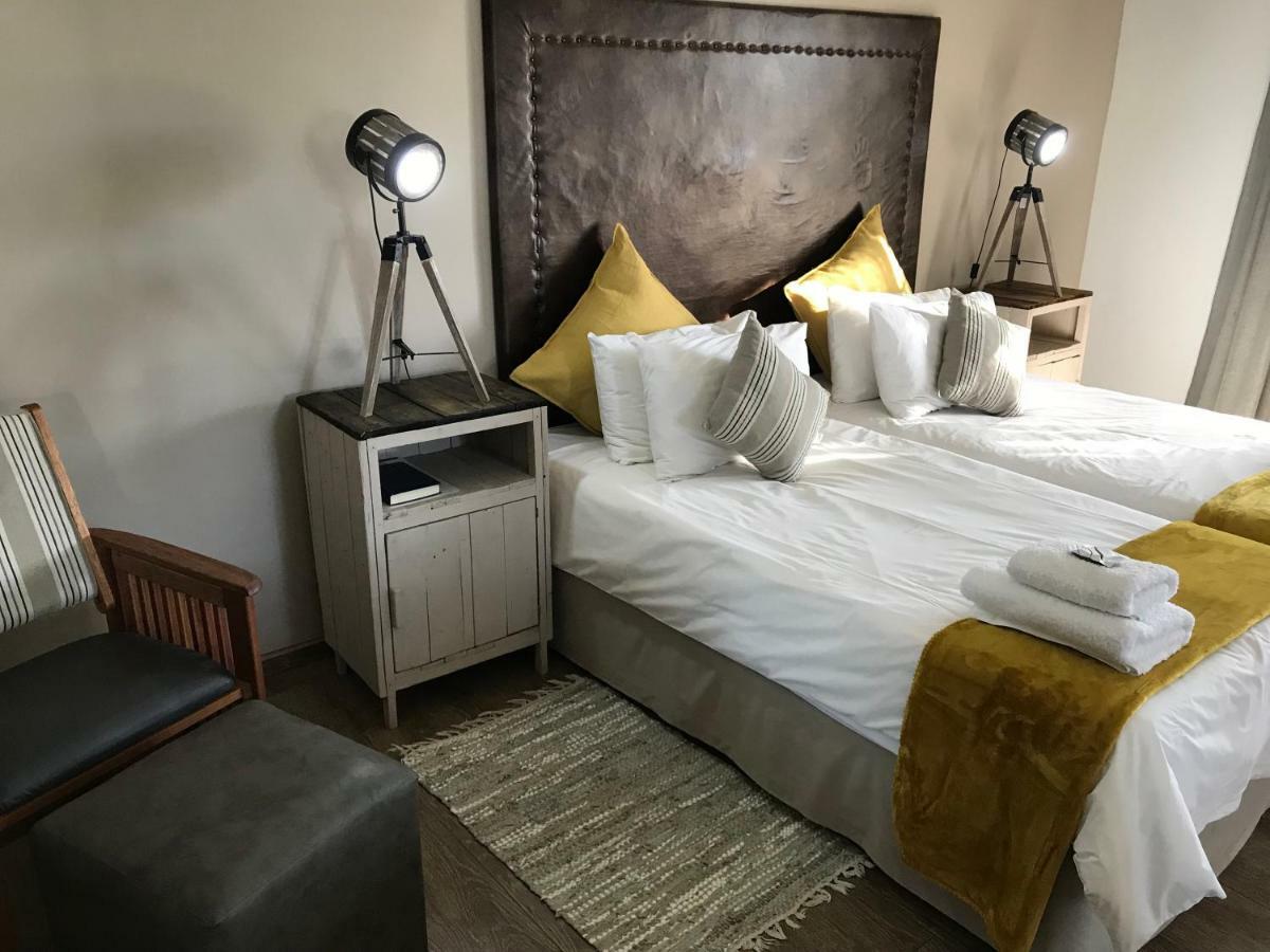 Bush Pillow Guest House Otjiwarongo Eksteriør bilde